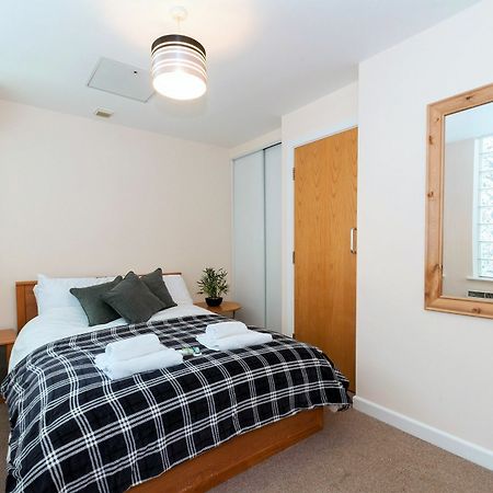 Greek Street Suites Лидс Экстерьер фото