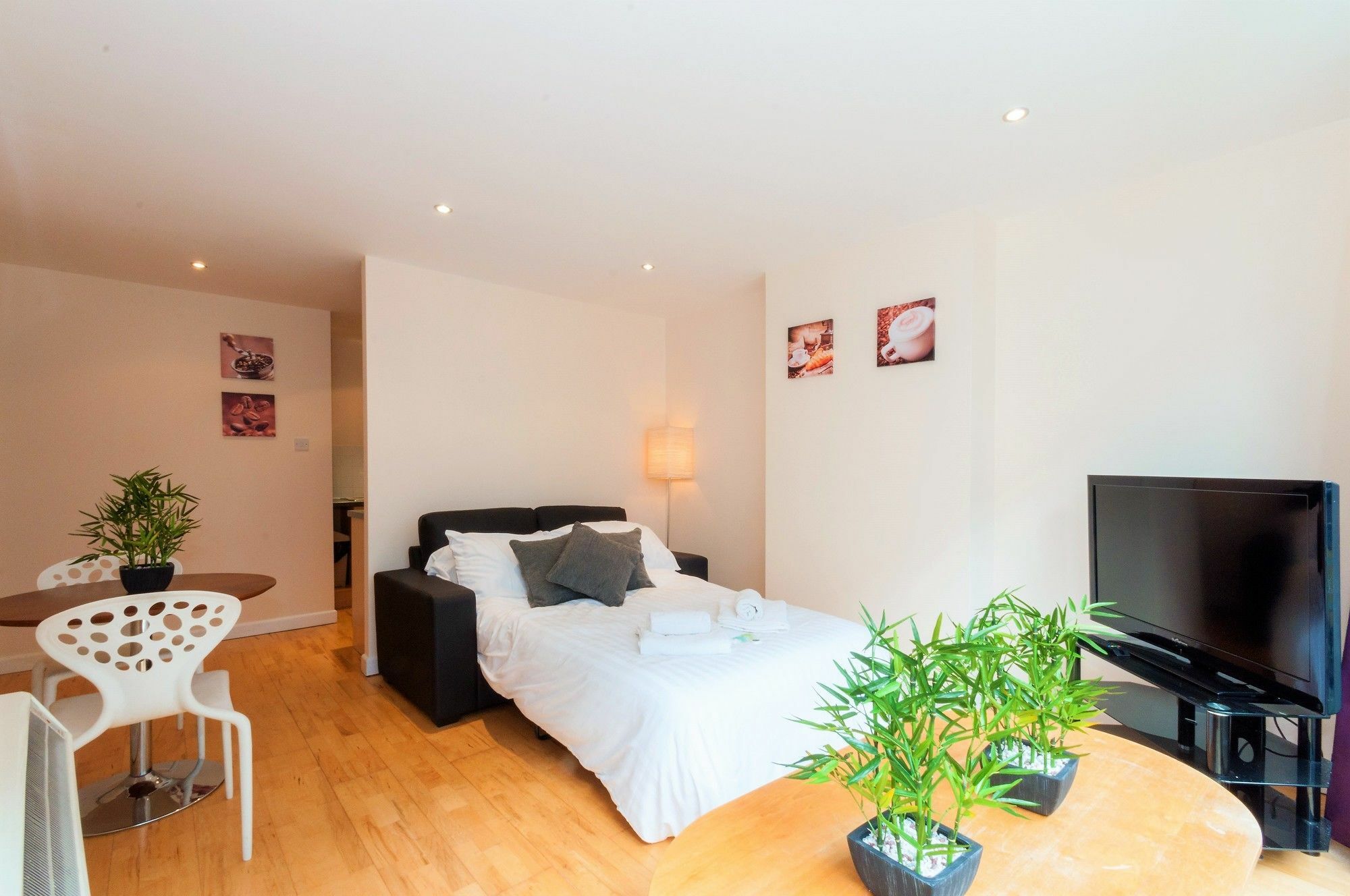 Greek Street Suites Лидс Экстерьер фото